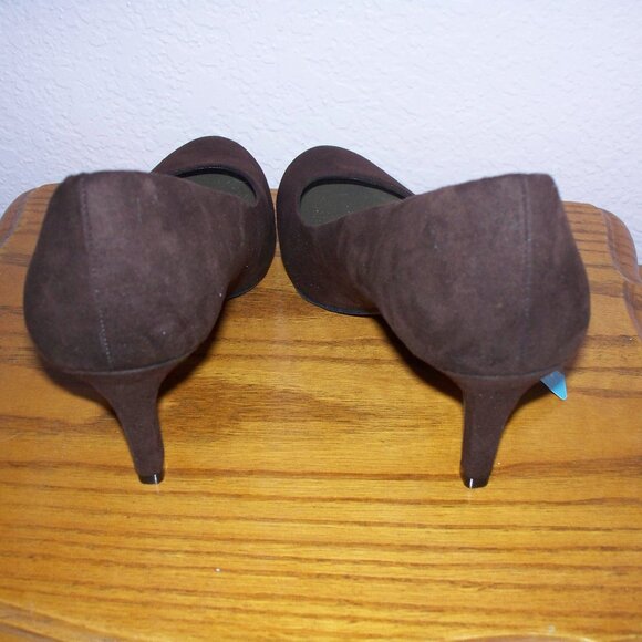 Comfort Plus by Predictions Heels - Picture 4 of 6